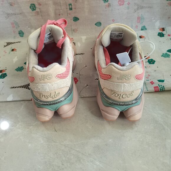 Beige Pink New Balance NB 9060 Sneakers - Picture 2 of 9